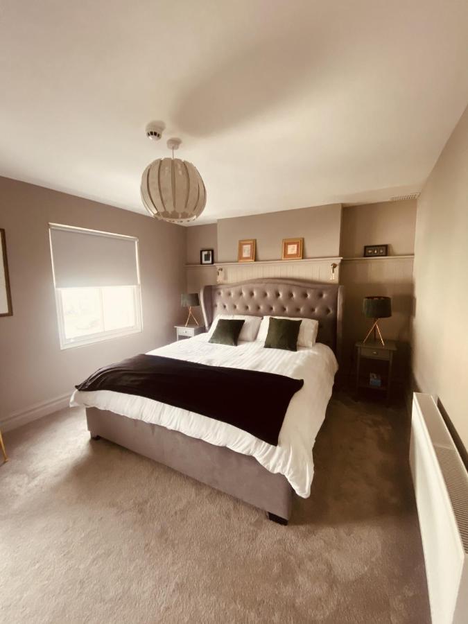 3 Bedroom Luxury Apartment Main Street Cashel  Exterior photo