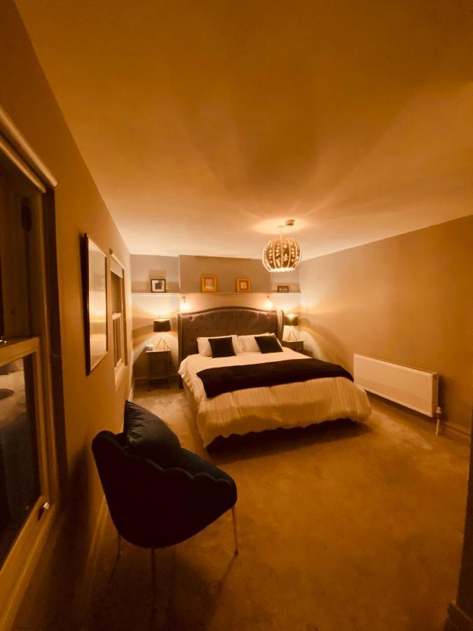3 Bedroom Luxury Apartment Main Street Cashel  Exterior photo