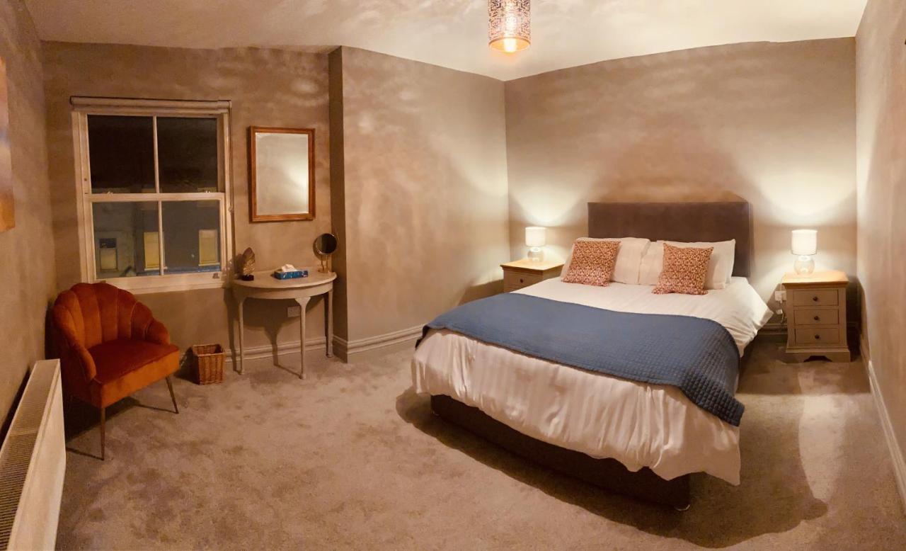 3 Bedroom Luxury Apartment Main Street Cashel  Exterior photo