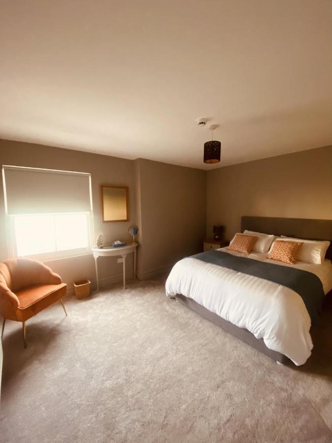 3 Bedroom Luxury Apartment Main Street Cashel  Exterior photo