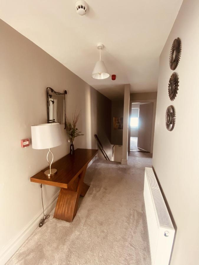 3 Bedroom Luxury Apartment Main Street Cashel  Exterior photo