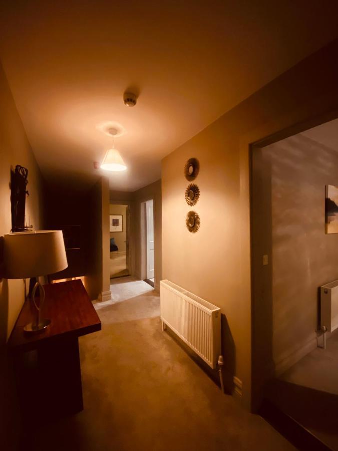 3 Bedroom Luxury Apartment Main Street Cashel  Exterior photo