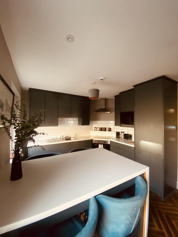 3 Bedroom Luxury Apartment Main Street Cashel  Exterior photo
