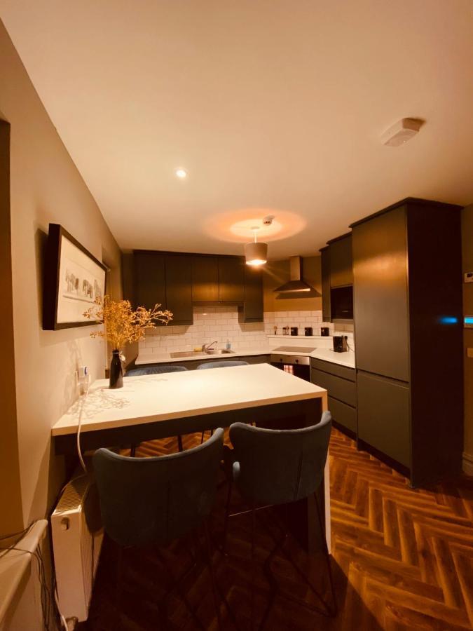 3 Bedroom Luxury Apartment Main Street Cashel  Exterior photo