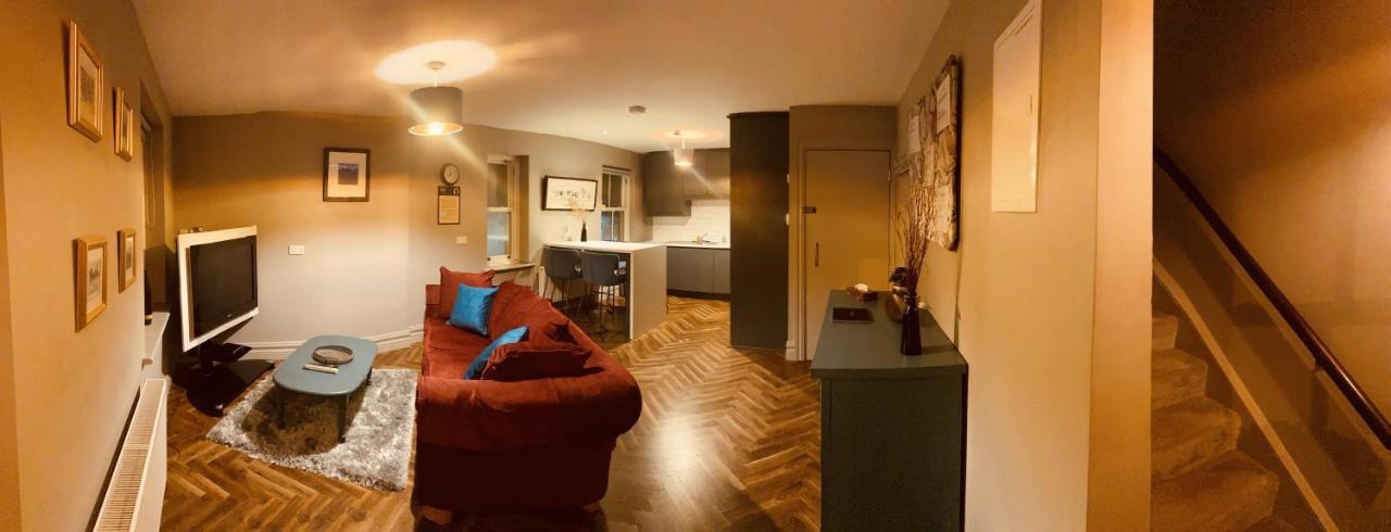 3 Bedroom Luxury Apartment Main Street Cashel  Exterior photo