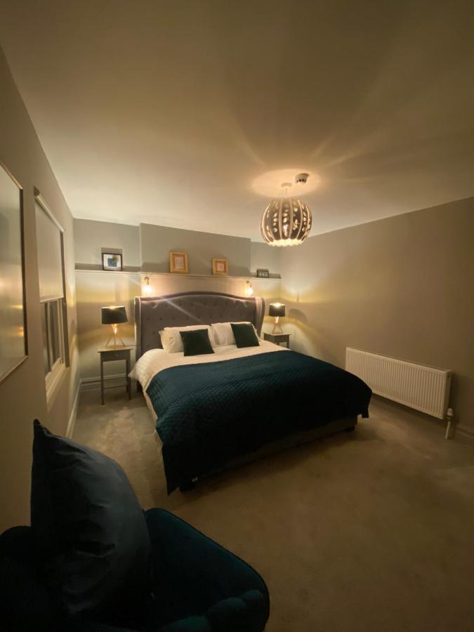 3 Bedroom Luxury Apartment Main Street Cashel  Exterior photo